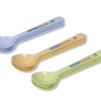 12 db-os zöld, sárga, kék színű műanyag kanál készlet kép