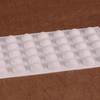 35 Adagos Félgömb Szilikon Bonbon Készítő Forma kép