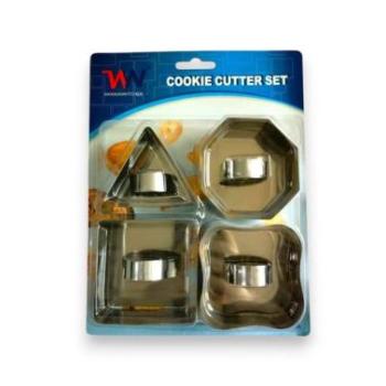 4 részes ételformázó (háromszög, nyolcszög, négyzetek) kép