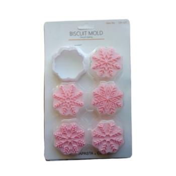 6 részes hópelyhes kiszúró és mintázó készlet kép