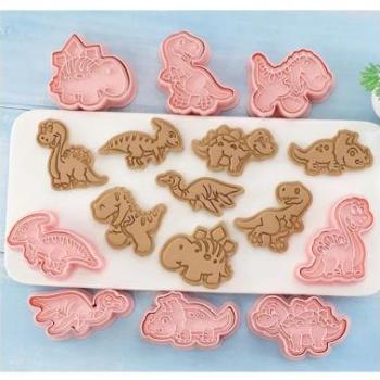 8 részes dinoszauruszos sütemény kiszúró és mintázó készlet kép