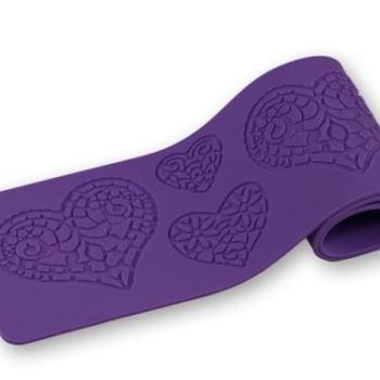 Cukorcsipke szilikon sablon szivecskékkel – Torta díszítéshez kép