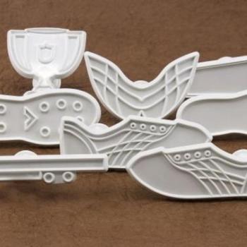 Foci és kupa formázó fondant sablon - Sport témájú tortadíszítéshez kép