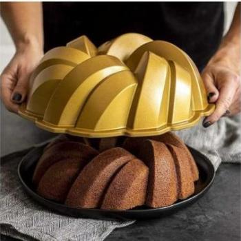 Fonott mintás alumínium kuglóf sütőforma kép