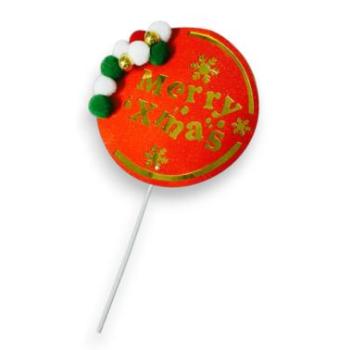 Karácsonyi torta beszúró-plüss gömbökkel kép