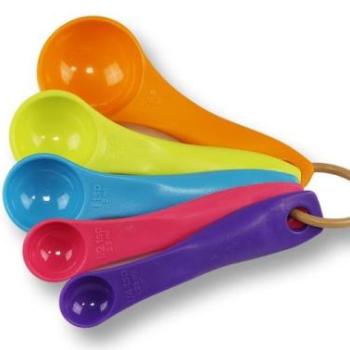 Mérőkanál készlet – pontos méréshez, 5 db-os készlet, színes kép