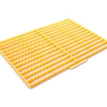 Sajtos rúd formázó kiszúró rács kép